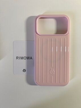 RIMOWA Pastel Pink Ribbed Silicone Phone Case